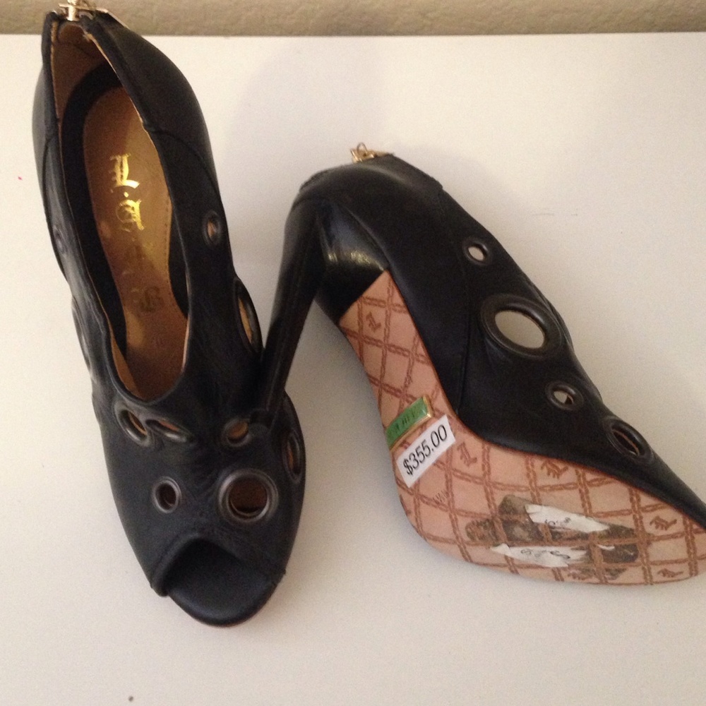 L.A.M.B. Black Peep Toe Heels - Picture 3 of 9